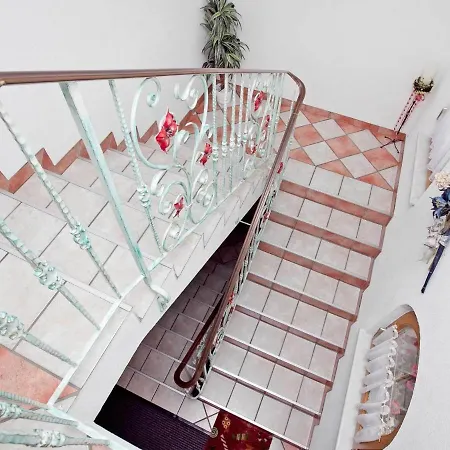 Spacious In Kappl Near The Area *